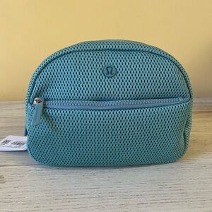 Lululemon City Essentials Mesh Pouch